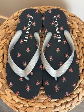 Coach Navy Floral Flip Flops with Silver Straps size 7